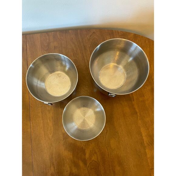 Set of 3 Double Grip Vintage Stainless Steel Mixing Bowls - Picture 2 of 4